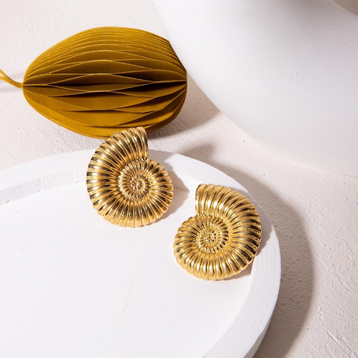 Snail Studs