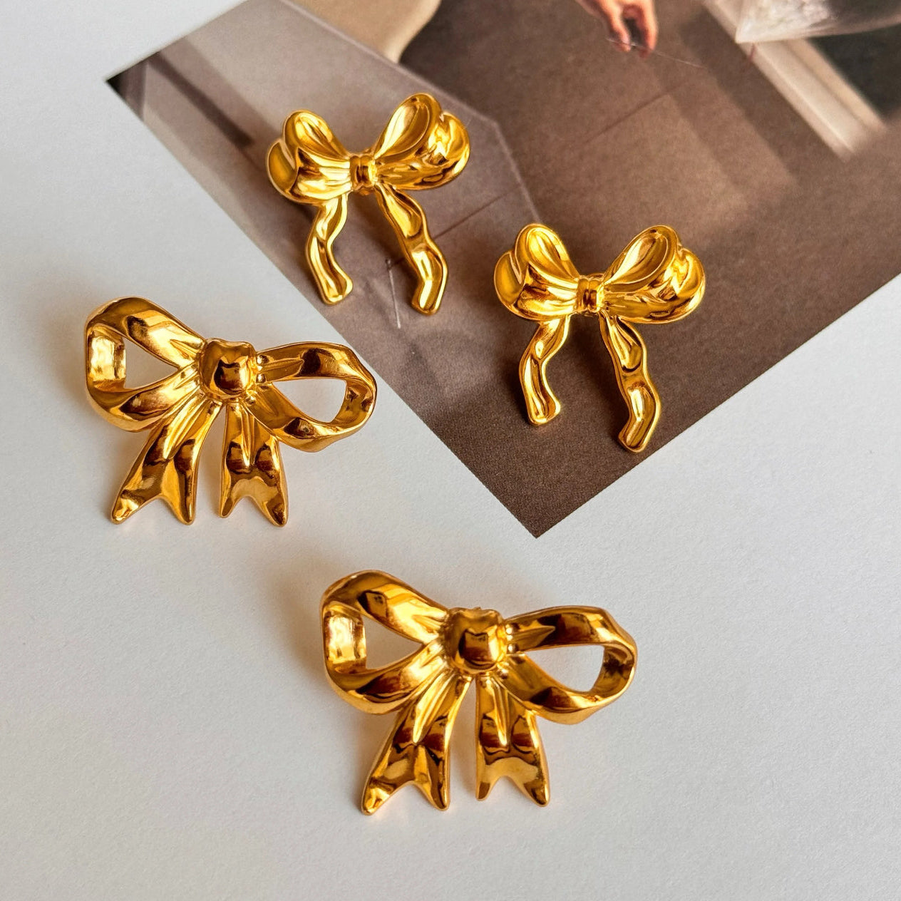 Nua Bow Studs