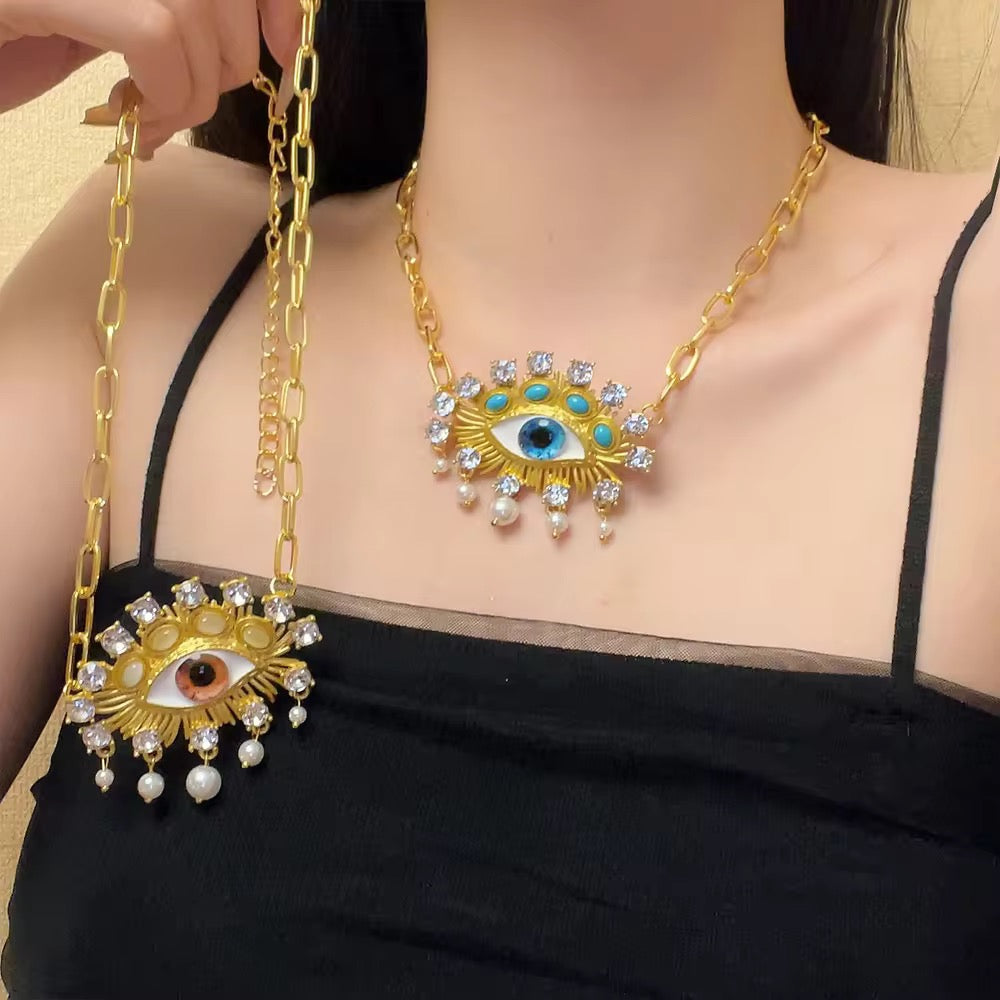 Dunk Eye Necklace