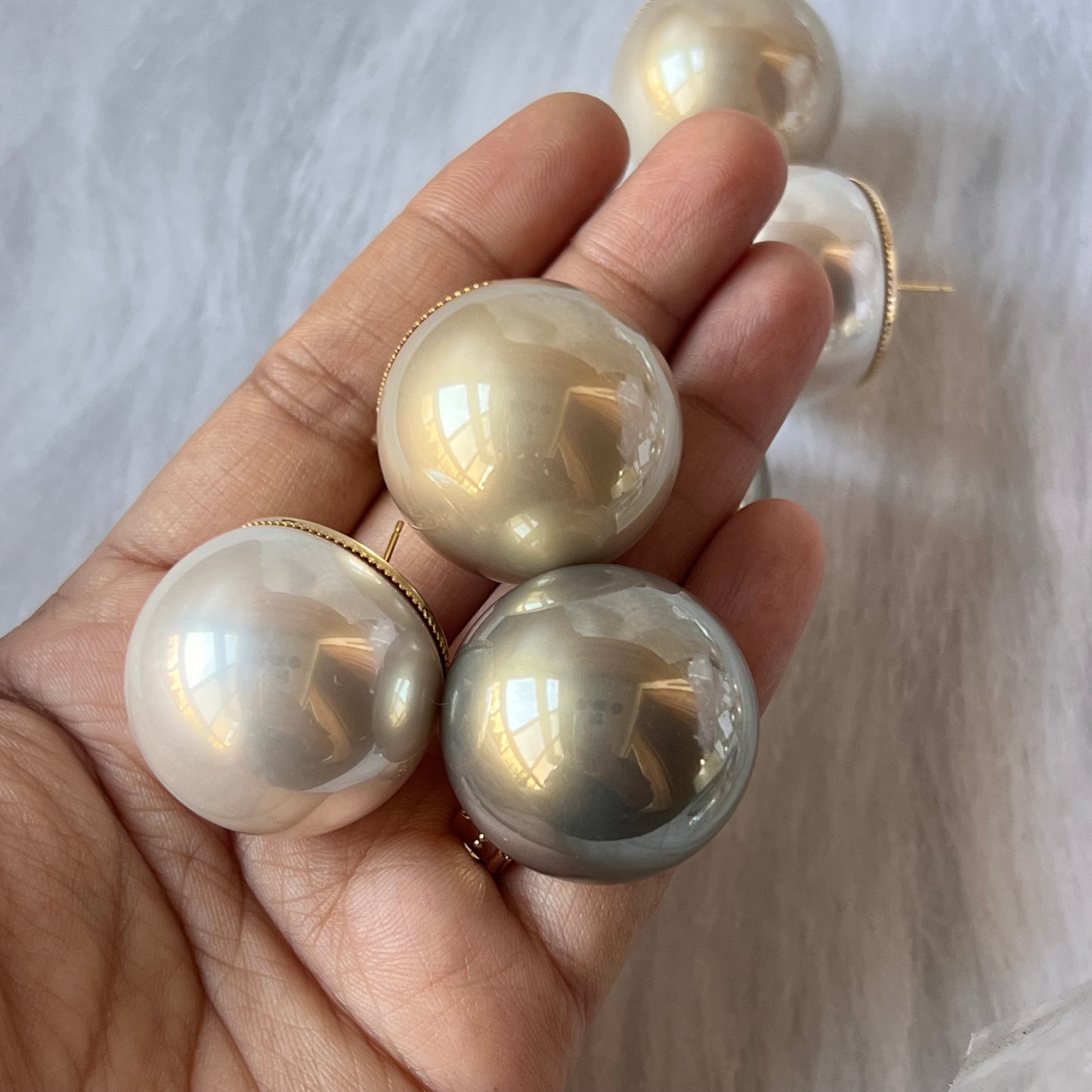 Pearl Studs - 30mm