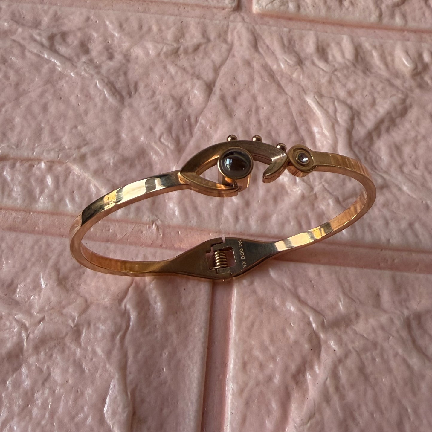 Minimalist Eye Bracelet