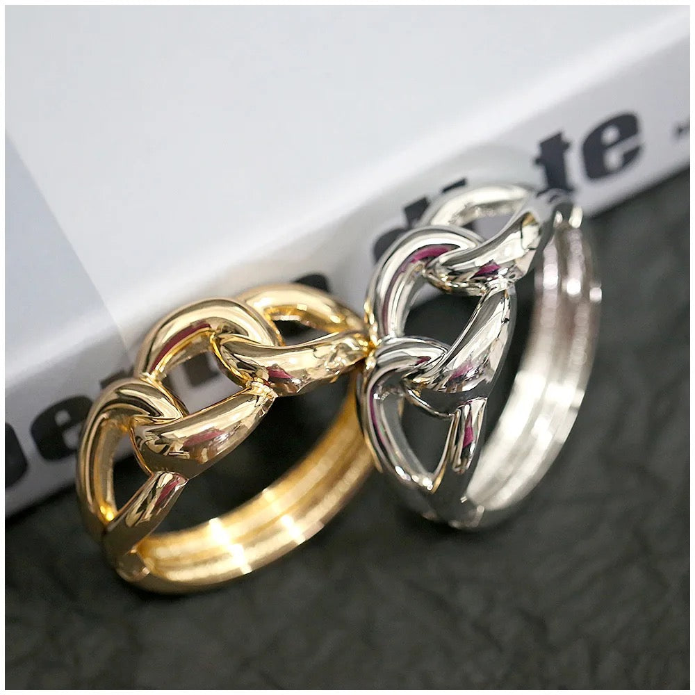 Della Cuff - Golden