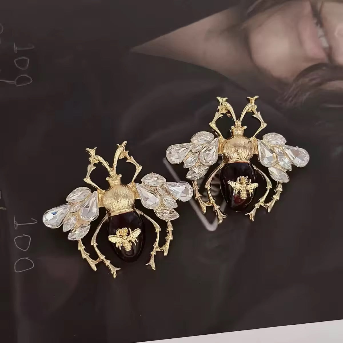 Chaze Bee Earring