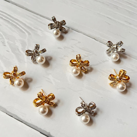 Mona Pearl Bow Studs