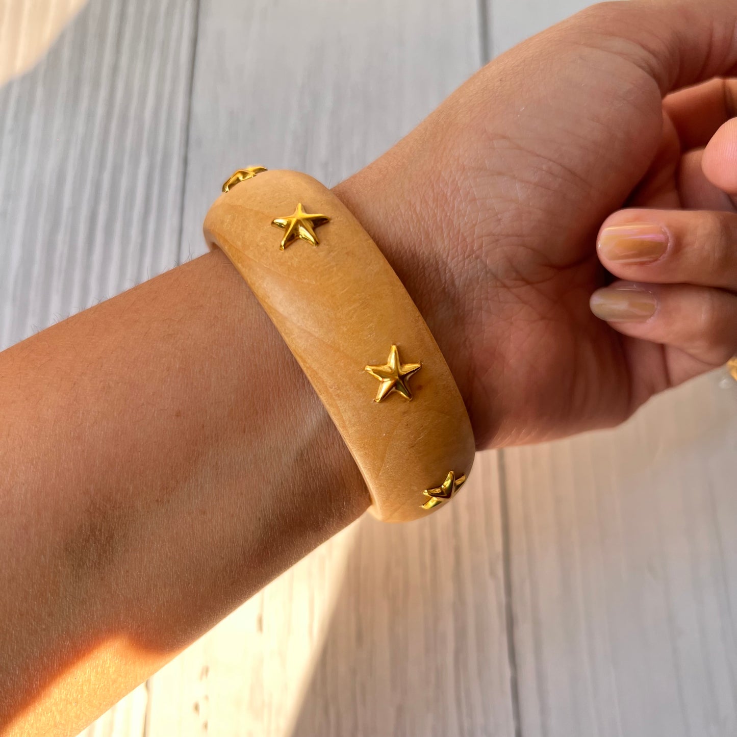 Beige Star Wooden Bangle