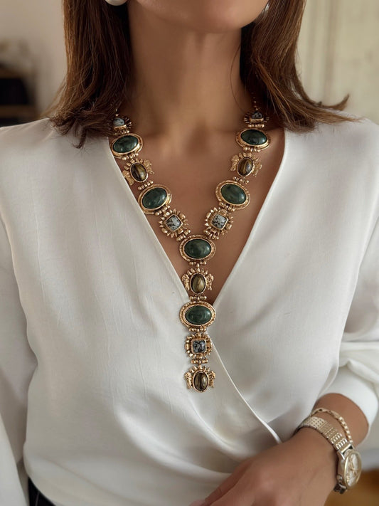 Heritage Queen Necklace