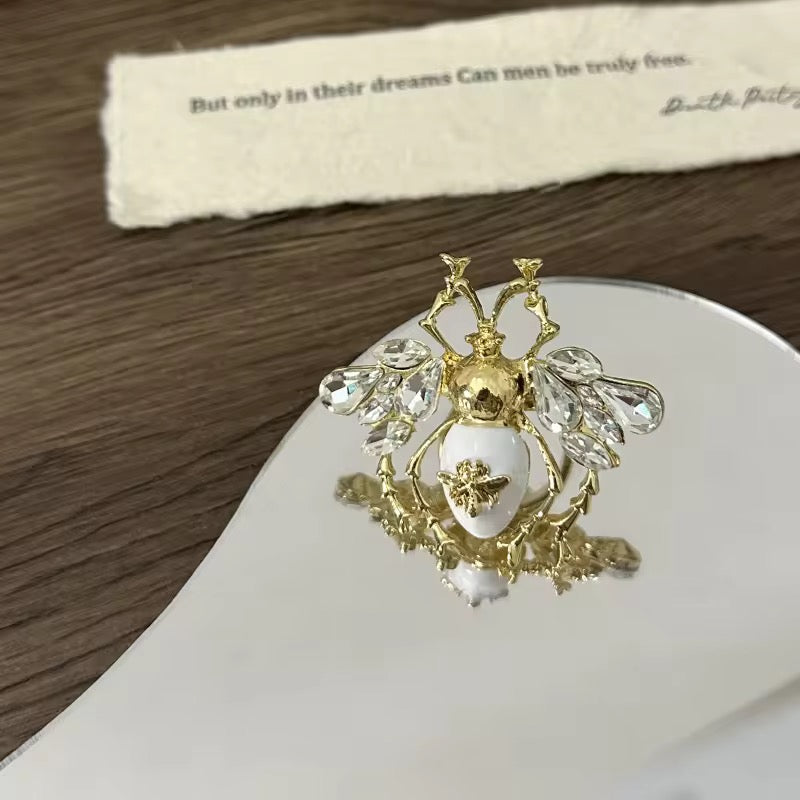 White Bee Ring