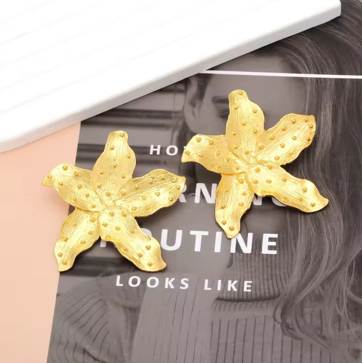 Bloom Studs