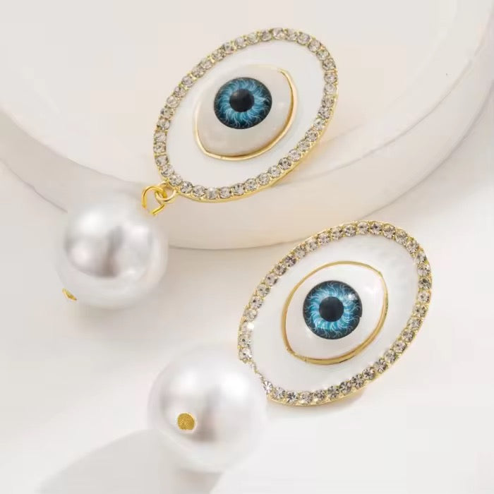 Atria Studs