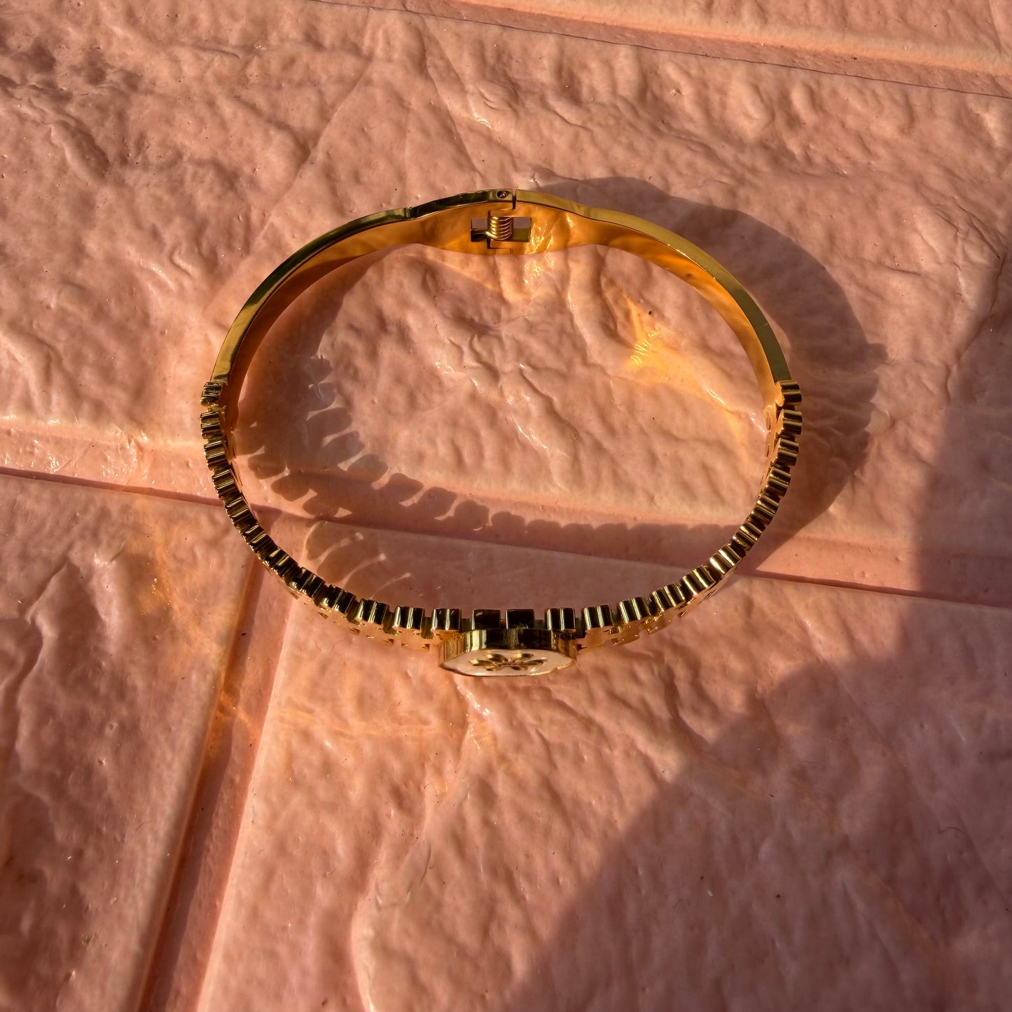 White Bloom Bracelet