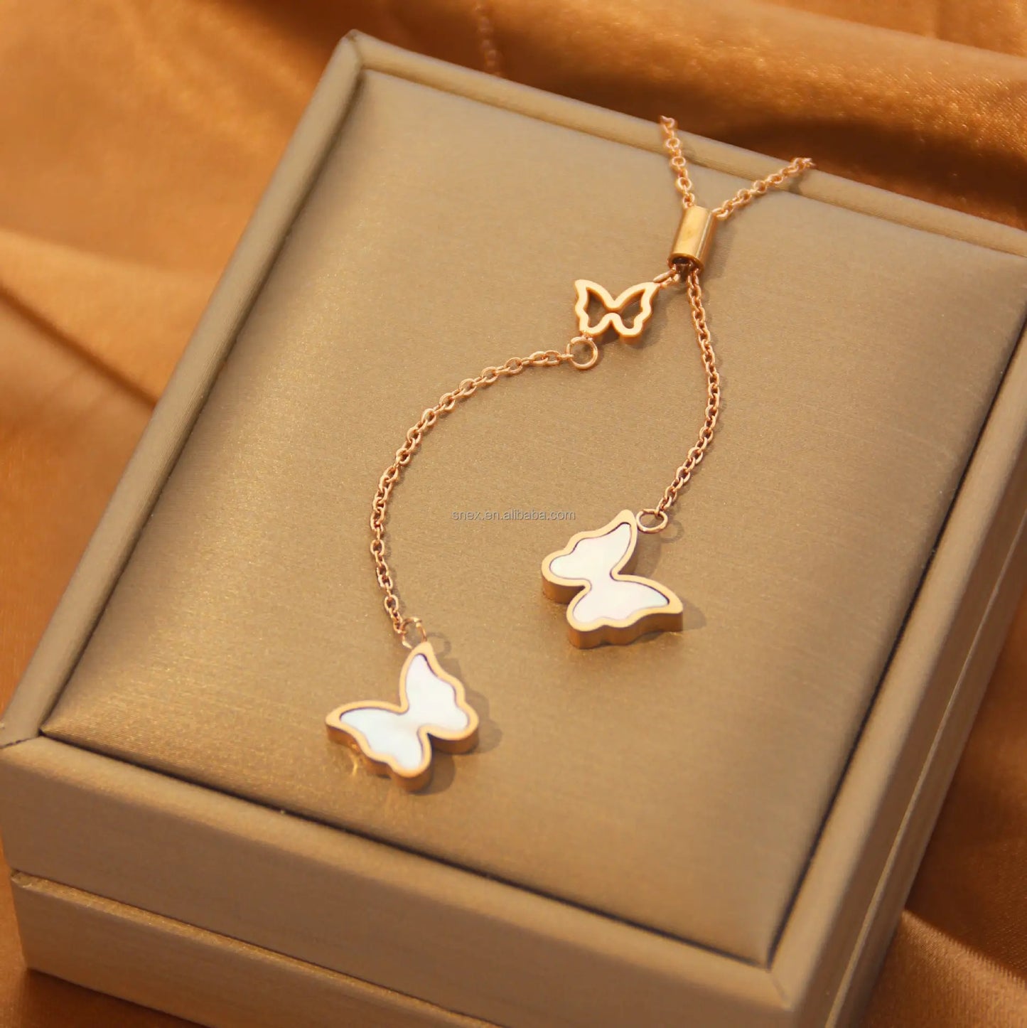 Butterfly Necklace - rosegold