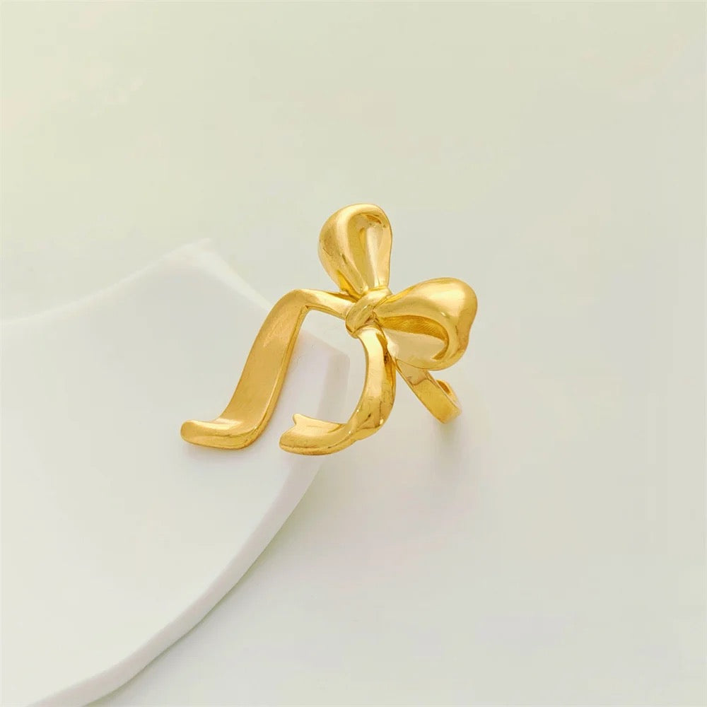 Bitsy Bow Ring