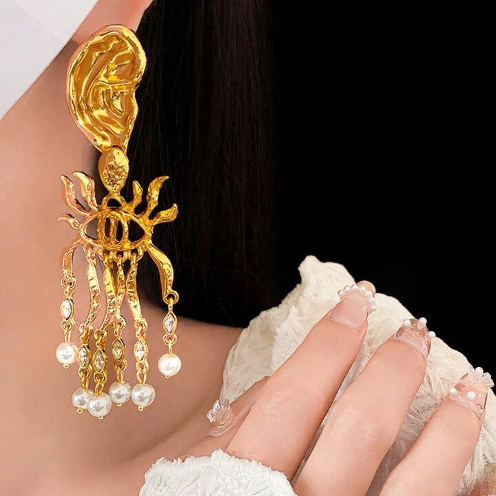 Golden Gaze Earrings
