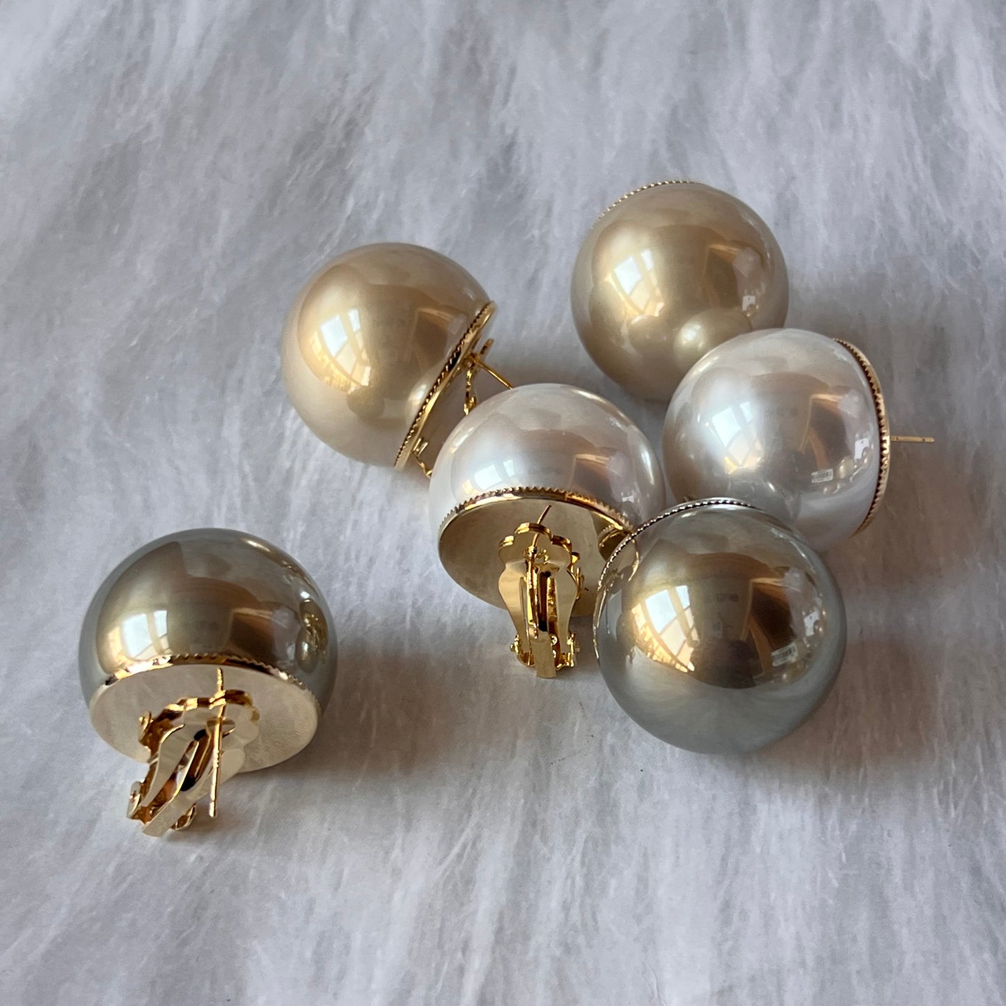 Pearl Studs - 30mm