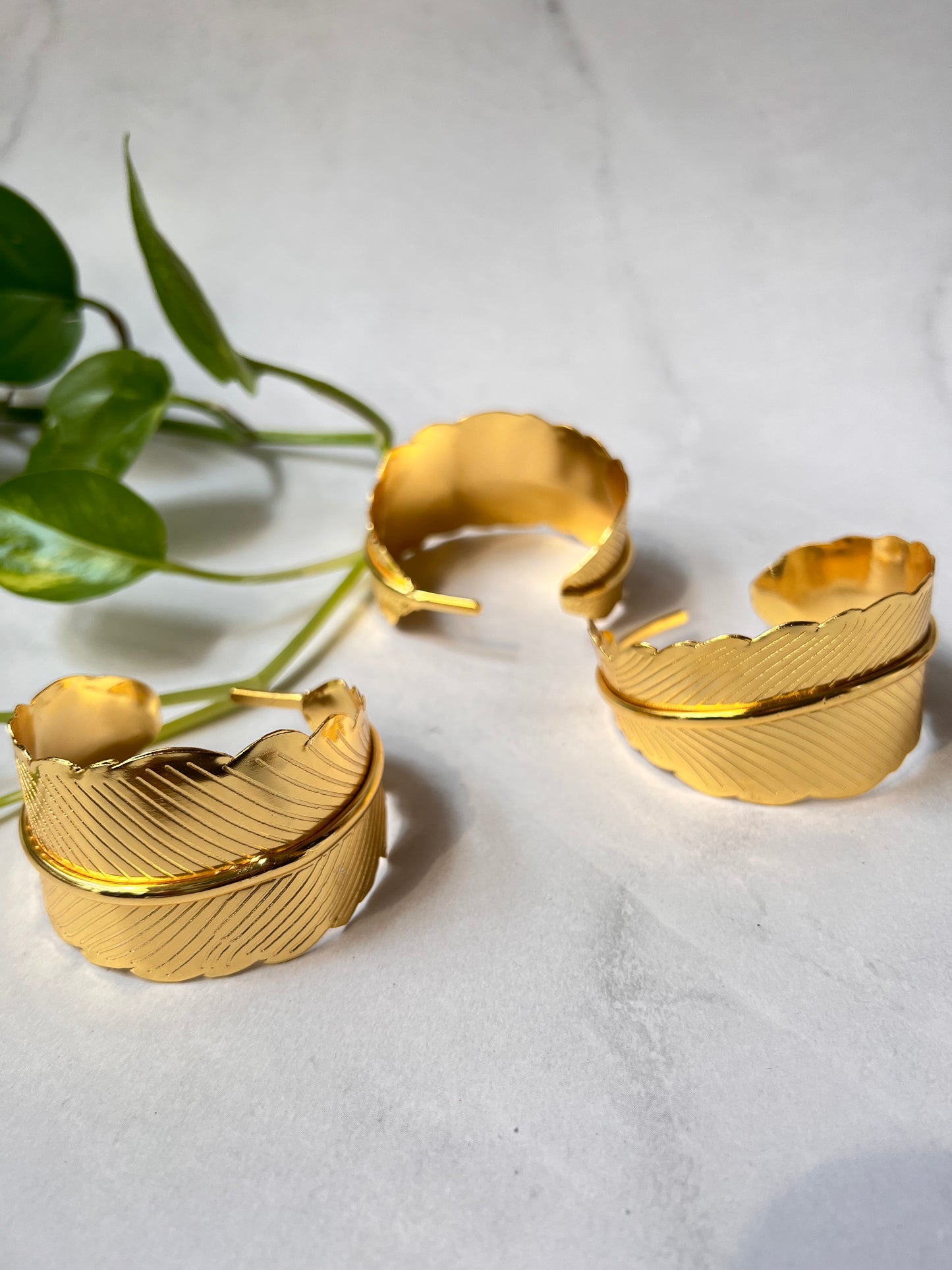 Leafy Brass Hand Cuff