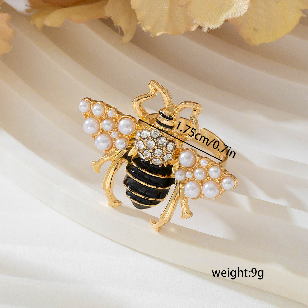 Buzzy Bee Ring