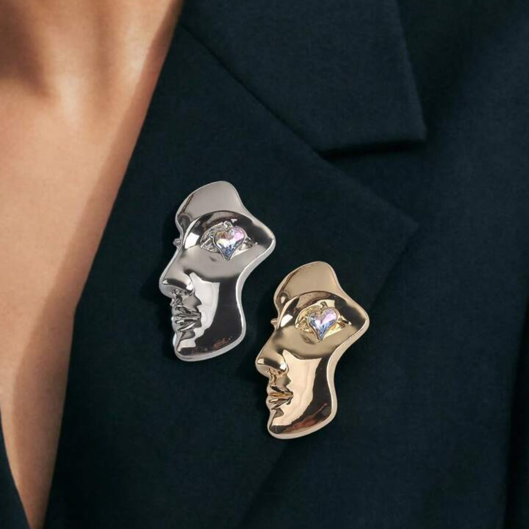 Diamond Chehra Brooch - Golden