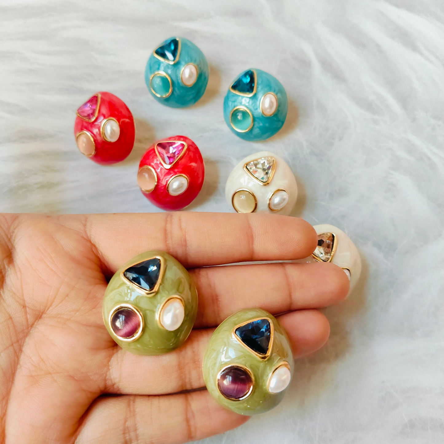 Amoeba Studs