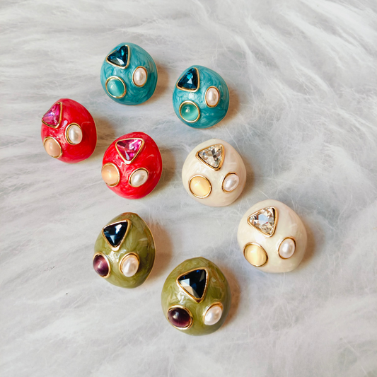 Amoeba Studs