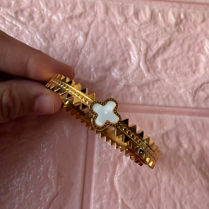 Clover Bracelet