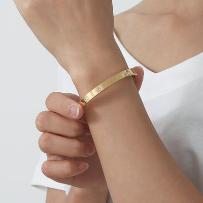 Cart Heart Bracelet