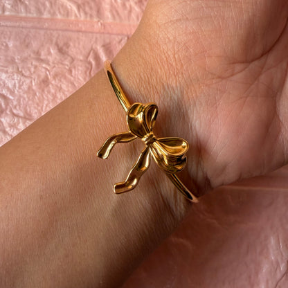 Bow Cuff