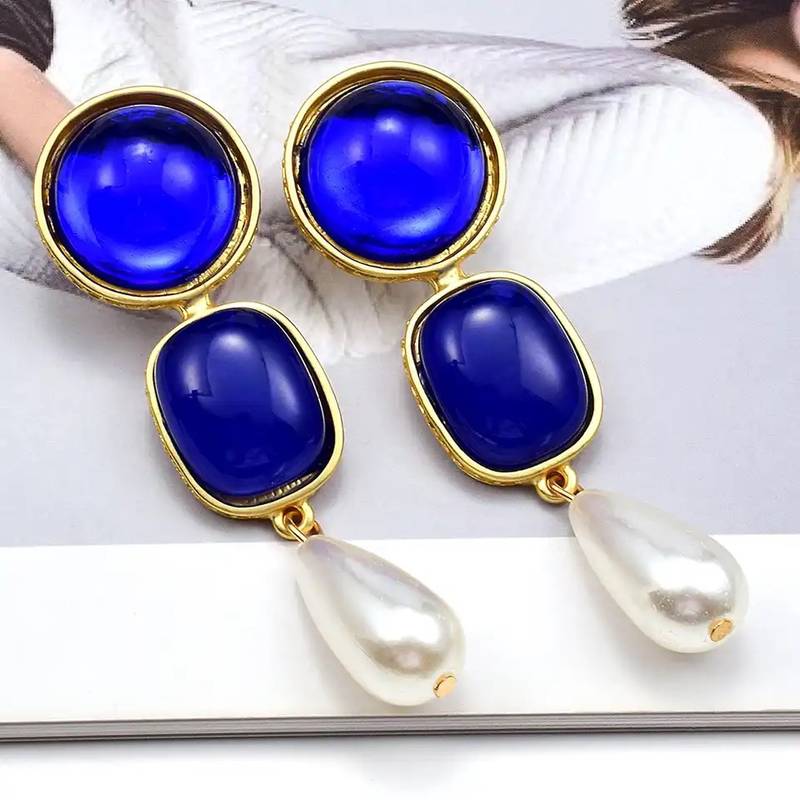 Vivaa Earrings