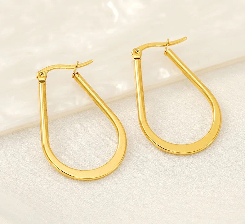 Dainty Date Hoops