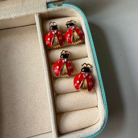 Red bug studs