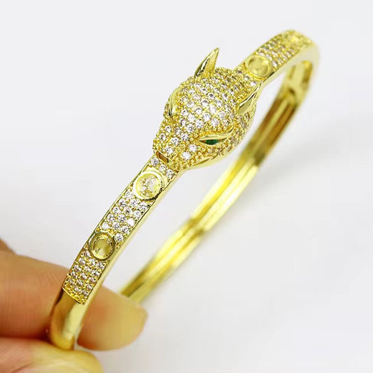 League Cuff
