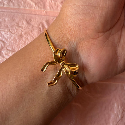 Bow Cuff