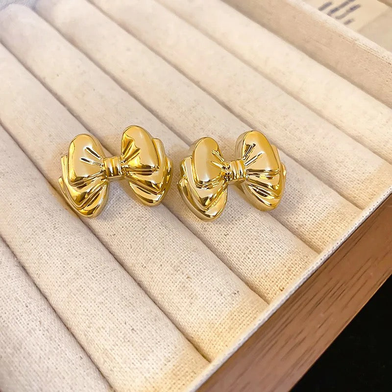 Emma Bow Studs