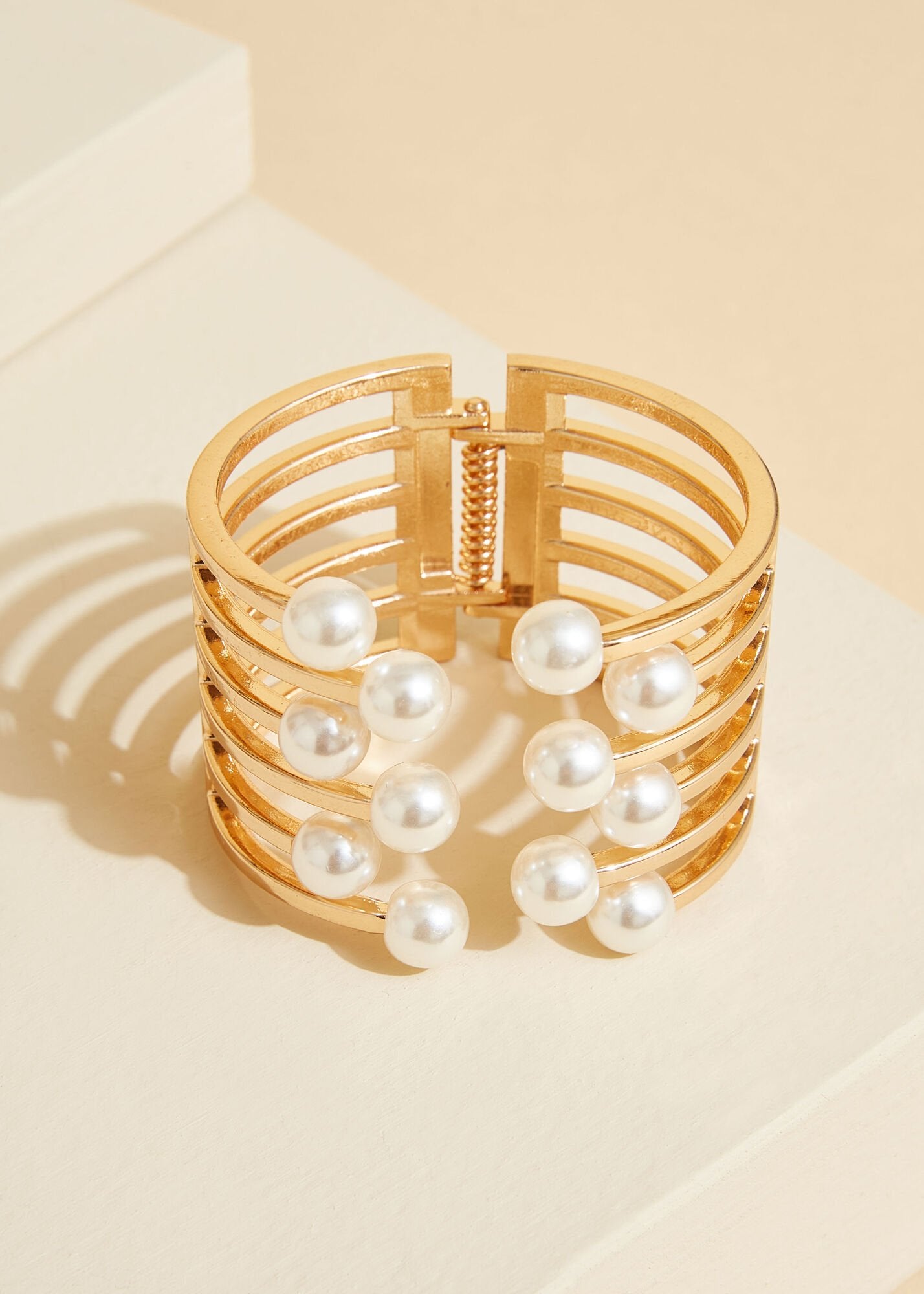 Rach Pearl Cuff