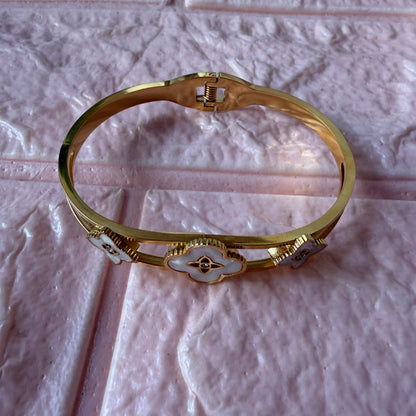 Clove Bracelet