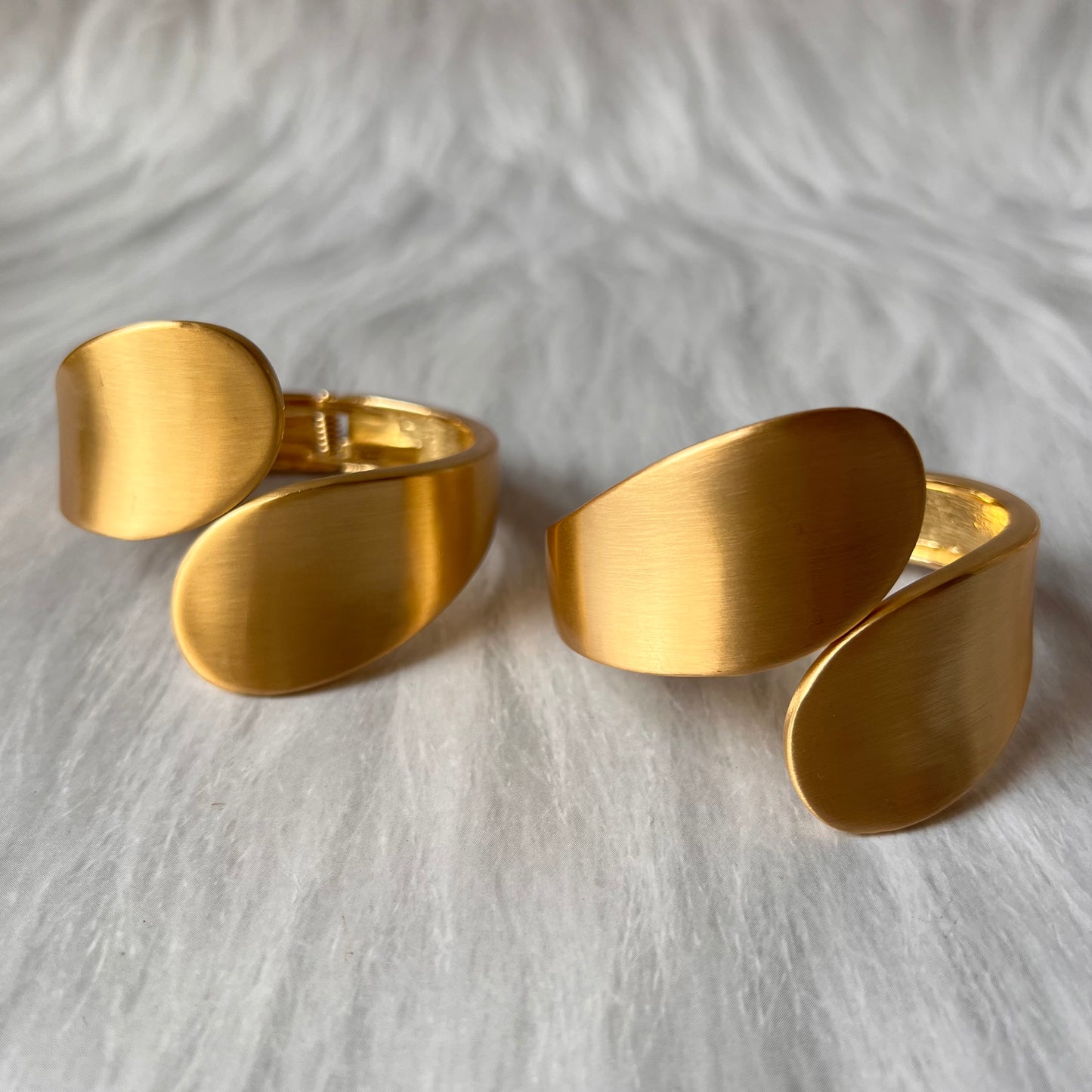 Shime Cuff
