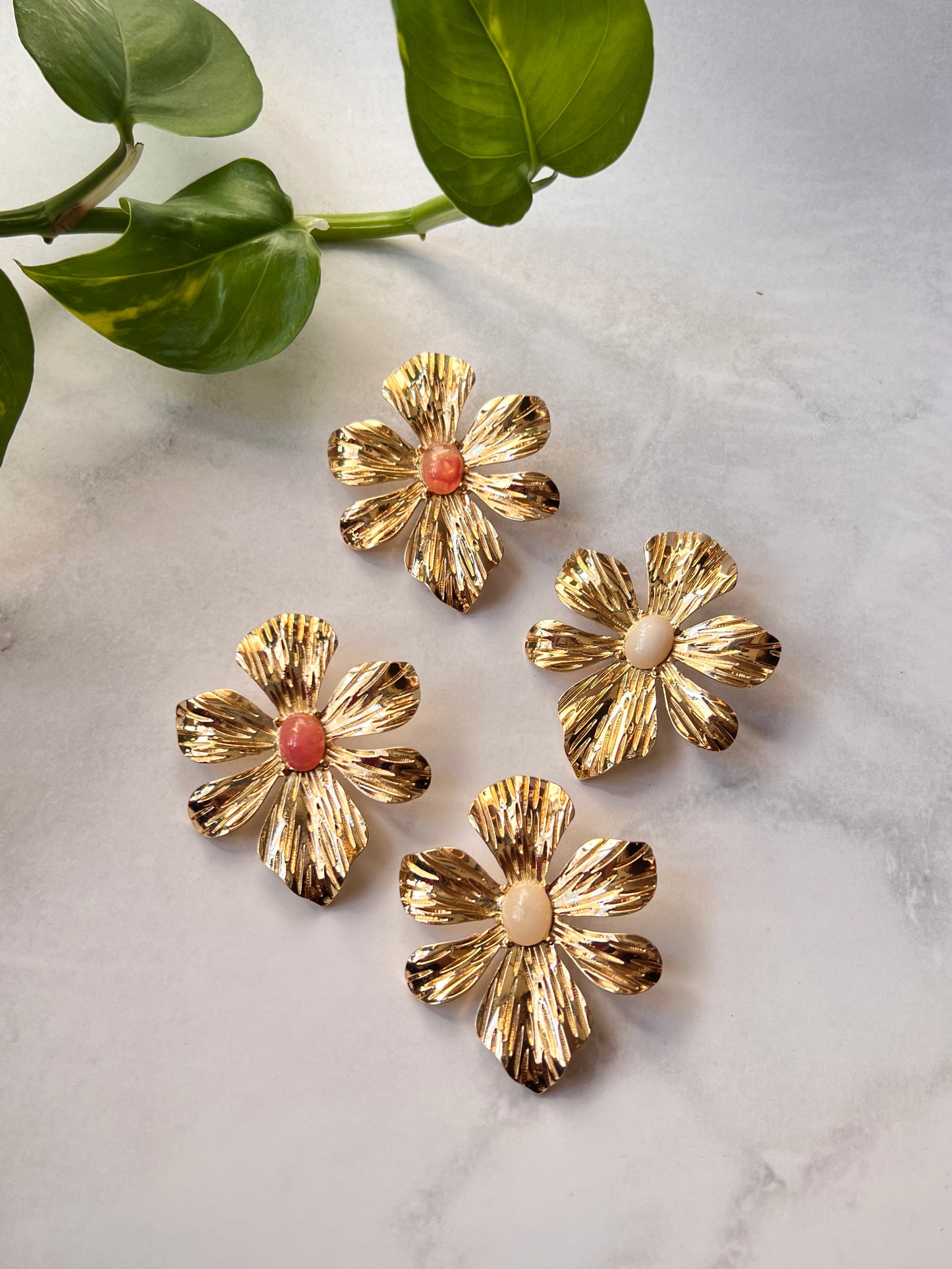 Mehr Floral Studs