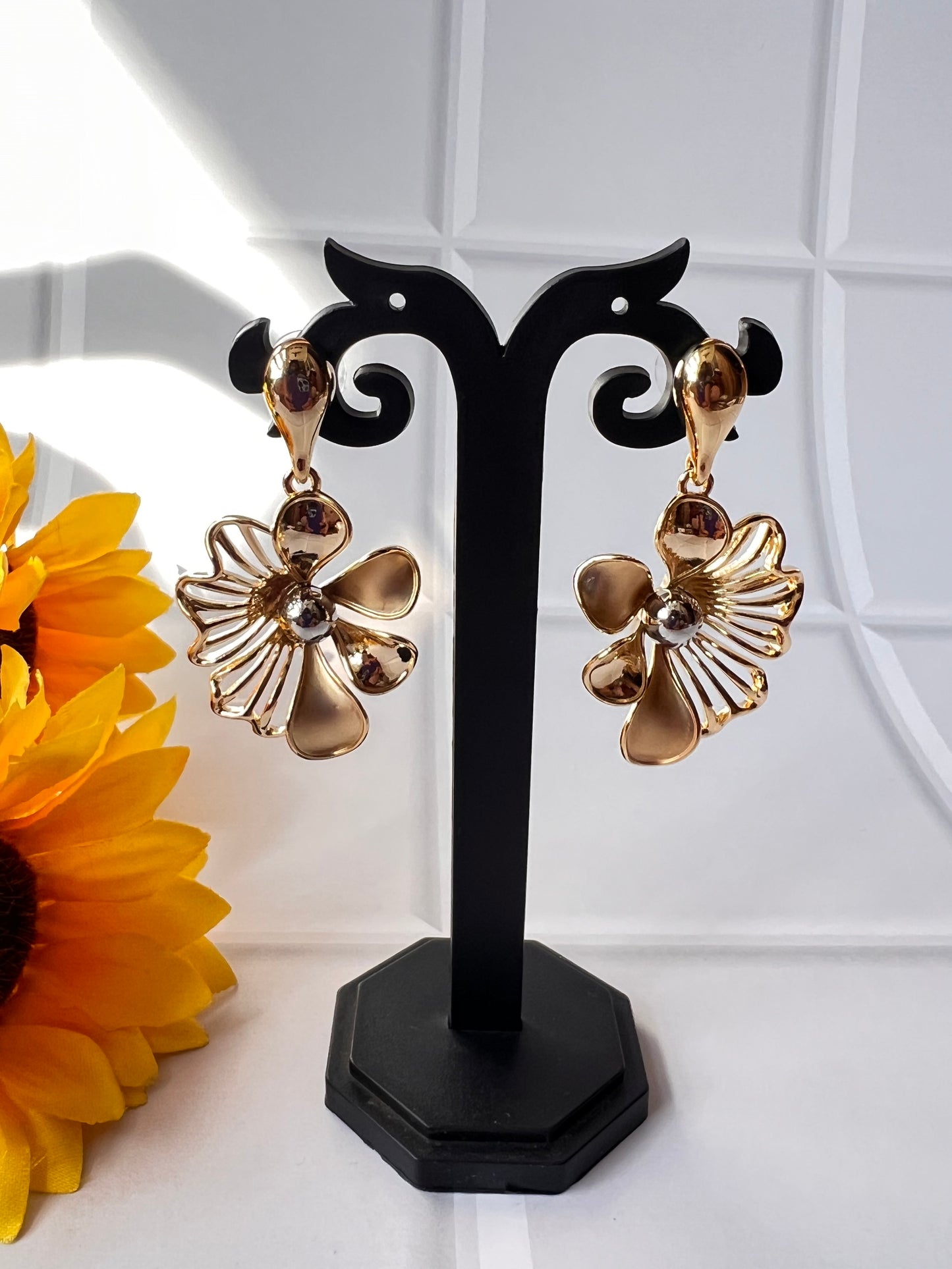 Masa Floral Earrings