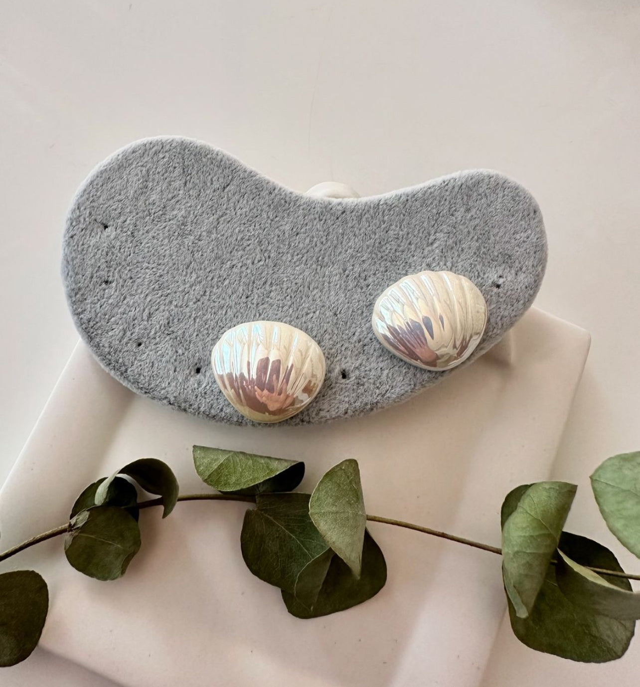 Pearl Shell Studs