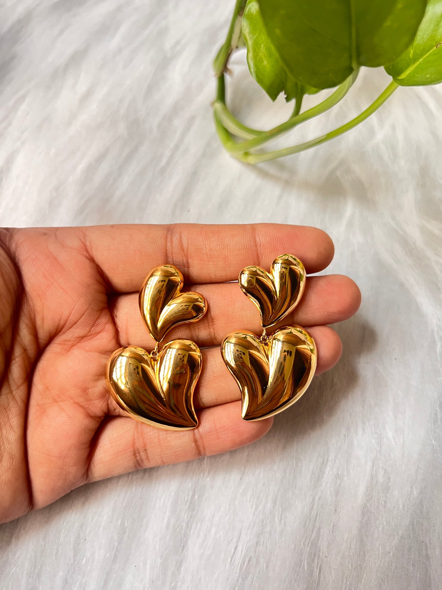 Reni Heart Earrings