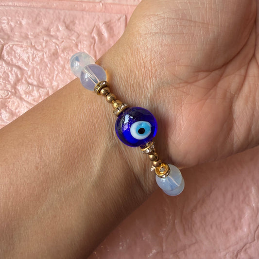 Pearl Eye Bracelet