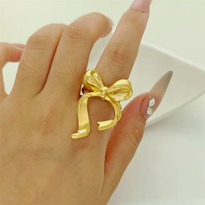 Bitsy Bow Ring