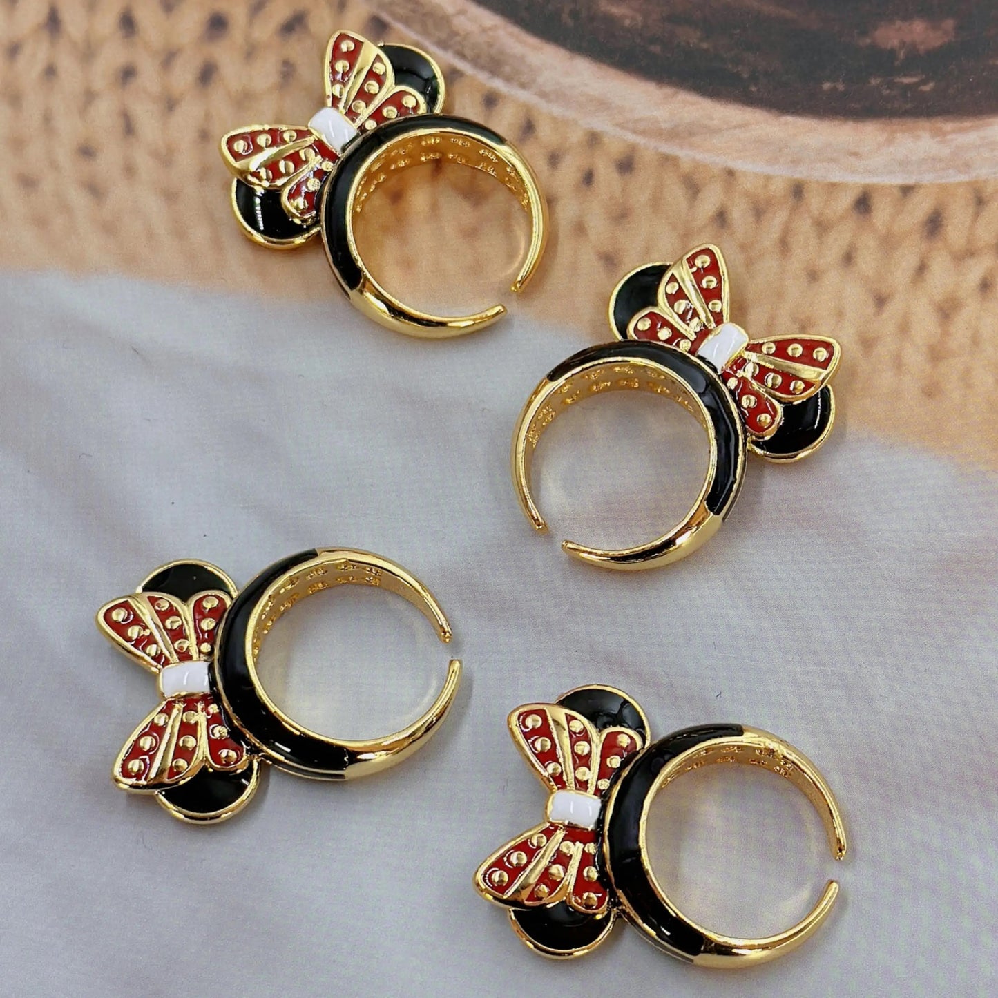 Minnie Ring