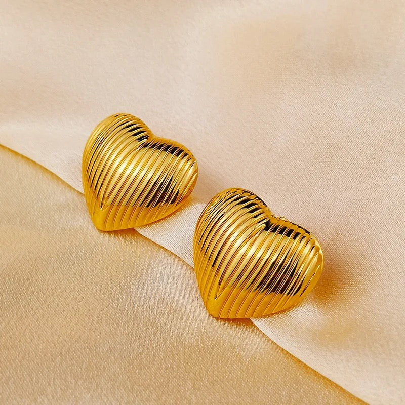 Lizzie Heart Earrings