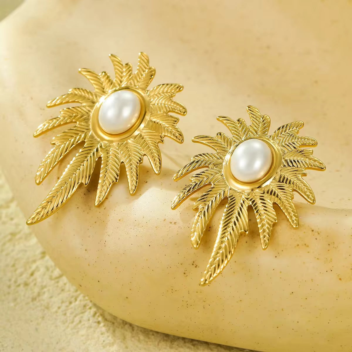 Tropical Studs