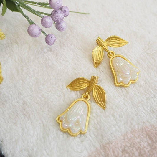 Tulip Earrings