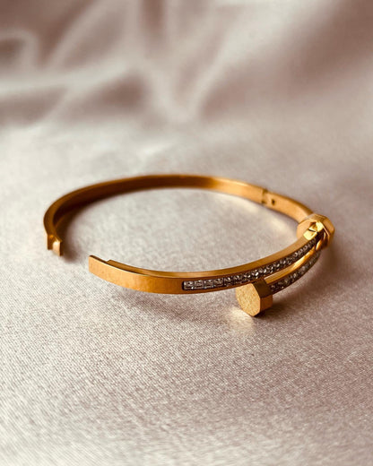 Bumbell Bracelet
