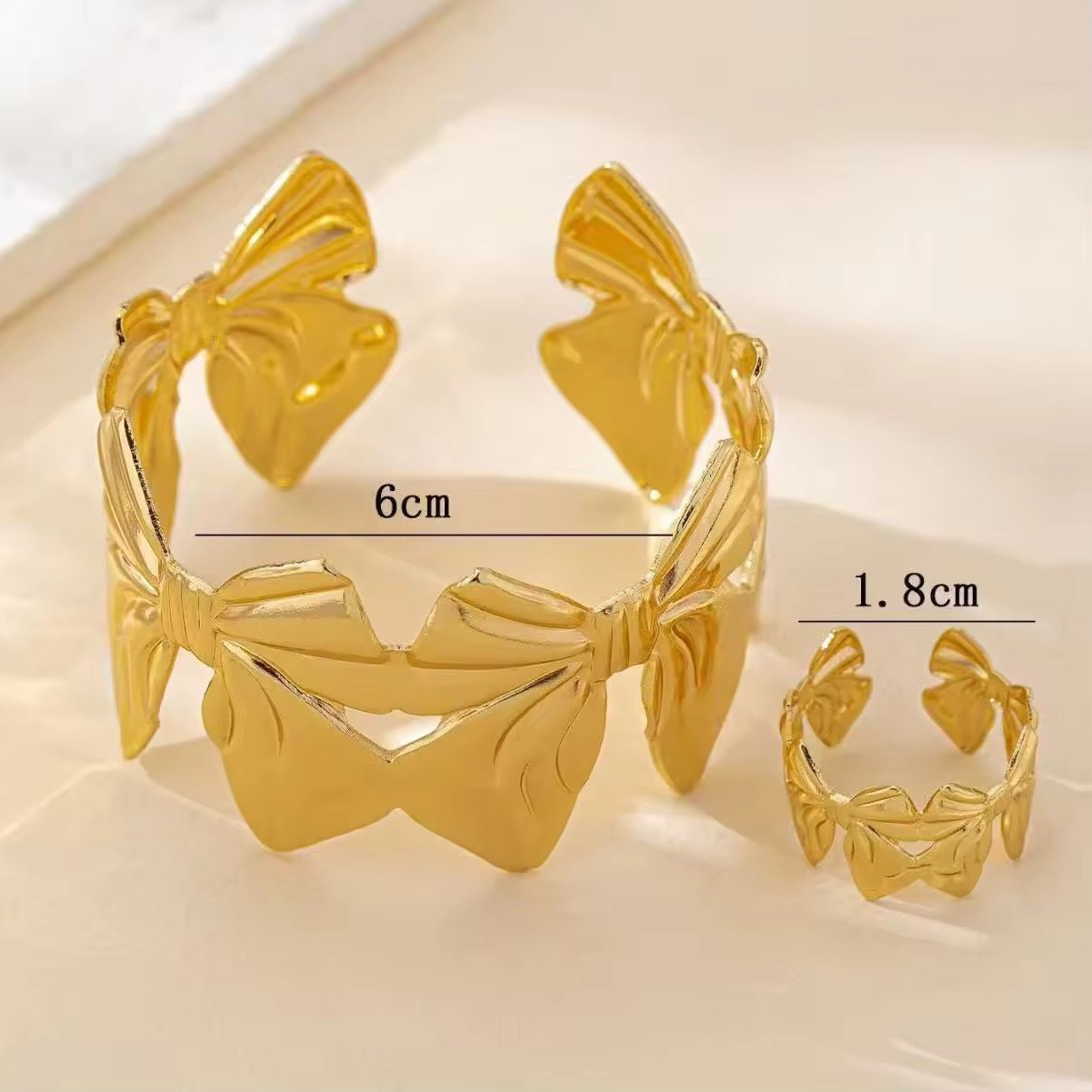 Betty Bow Set