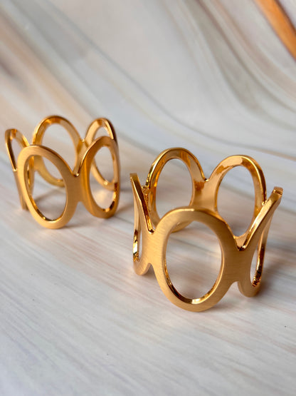 Macey Hand Cuff