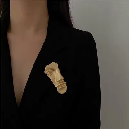 Chehra Brooch