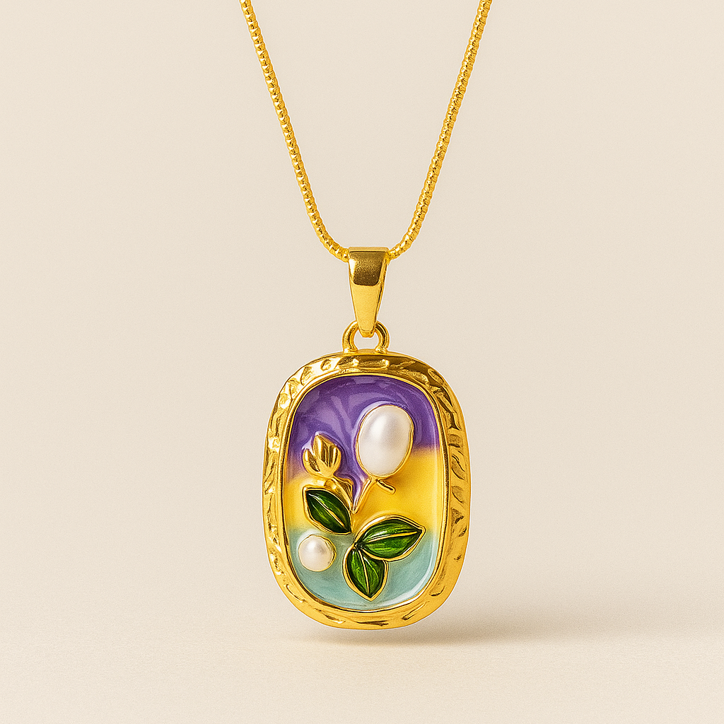Gaze Necklace